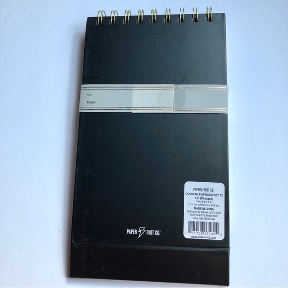 NEW COCKTAIL FLIP BOOK classic & signature cocktails - Picture 4 of 15